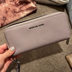 Michael Kors Lilac Wallet with Wristlet attachment